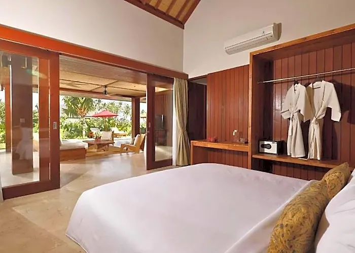 Lily Flower 3 Bedroom Private Zn66a Villa Kerambitan